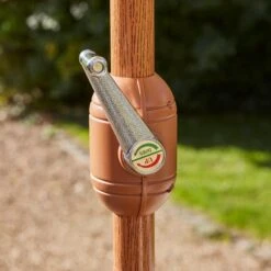 2.7m Cream Parasol With Wood Effect Pole 7 2.7m Cream Parasol With Wood Effect Pole -Garden and Outdoors 30925737 alt02