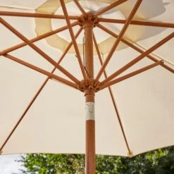 2.7m Cream Parasol With Wood Effect Pole 8 2.7m Cream Parasol With Wood Effect Pole -Garden and Outdoors 30925737 alt03
