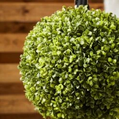 Artificial Boxwood Ball Tree In Woven Plant Pot -Garden and Outdoors 30926644 alt02