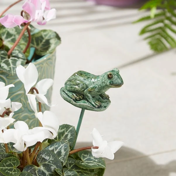 Resin Frog Stake 1 Resin Frog Stake