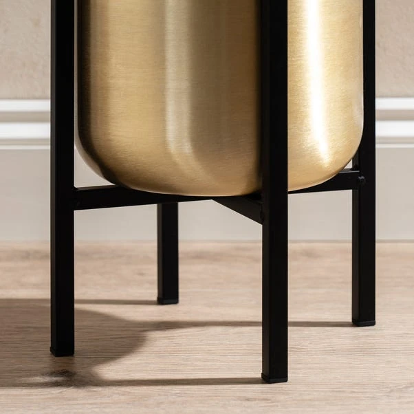 Gold Metal Plant Pot With Black Stand 11 Gold Metal Plant Pot With Black Stand - Image 11